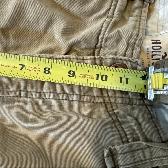 Men’s Vintage Y2K Hollister Cargo Shorts Outdoor Gorpcore Hike Baggy Khaki Sz 32 - Picture 11 of 12